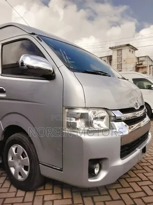 Toyota HiAce 2019 White