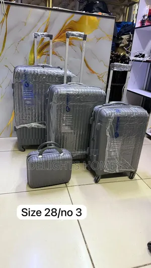 *4 in 1 Luxurious Unbreakable Suitcase_yu