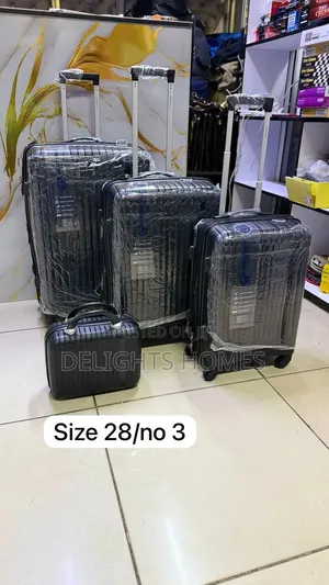 *4 in 1 Luxurious Unbreakable Suitcase_yu