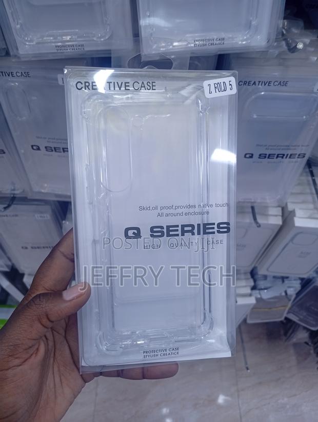 Samsung Galaxy Z Fold 5 Minimalist Q Series Clear Creative Case
