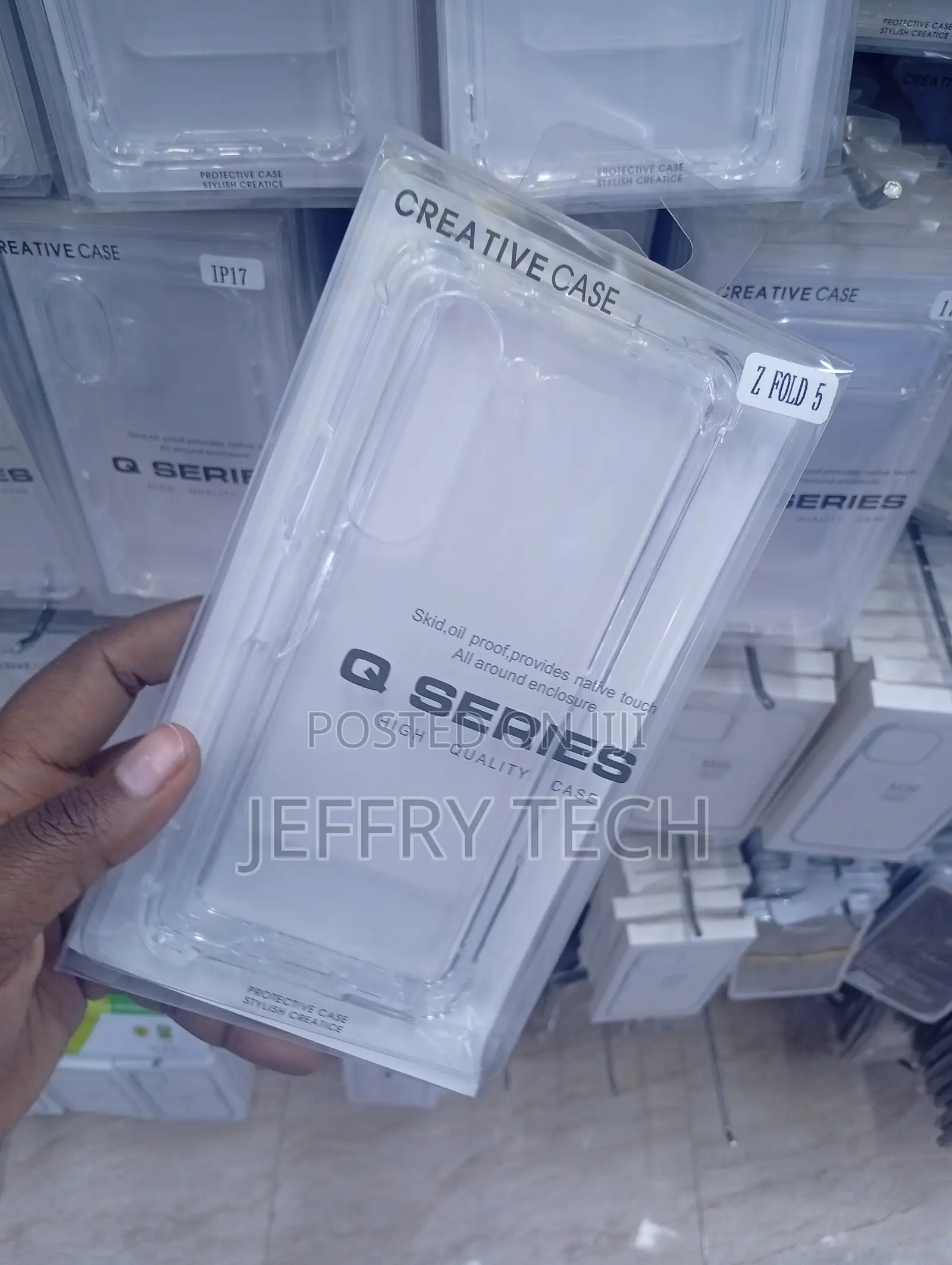 Samsung Galaxy Z Fold 5 Minimalist Q Series Clear Creative Case
