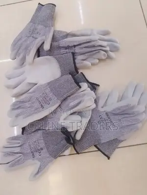 High Performance Pu Coated Safety Gloves
