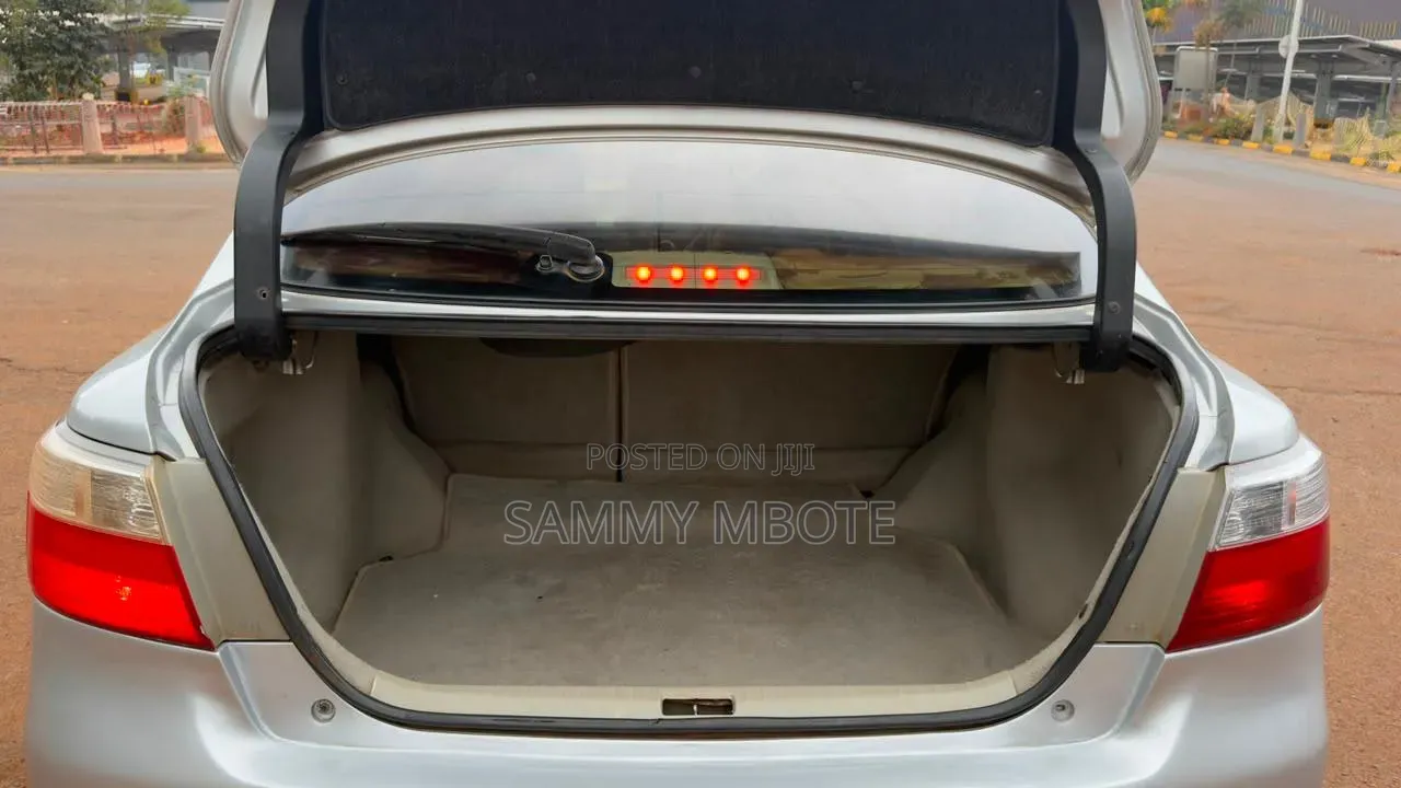 Toyota Premio 2009 Silver
