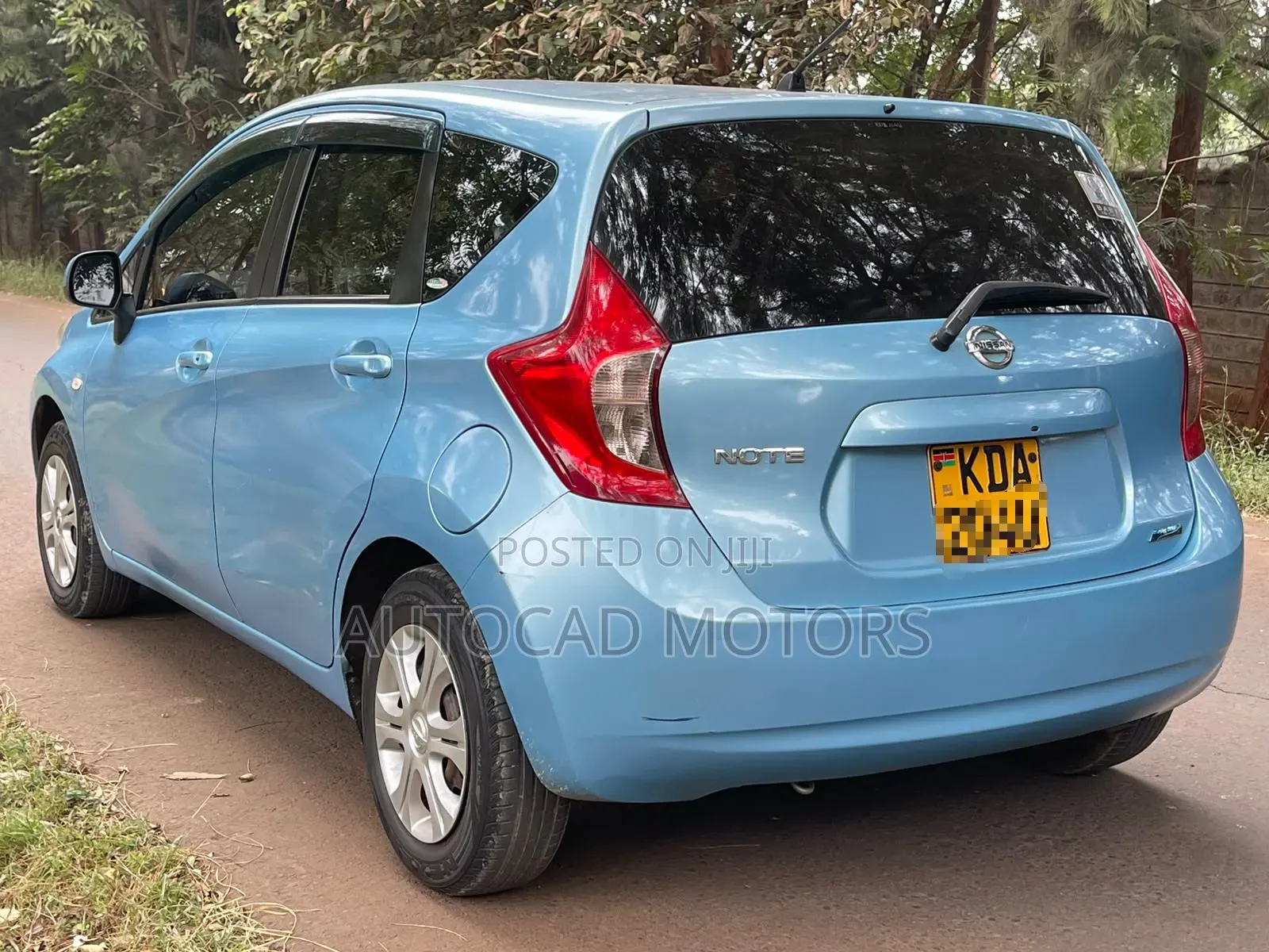 Nissan Note 2013 Blue