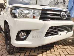 Toyota Hilux 2019 Off white