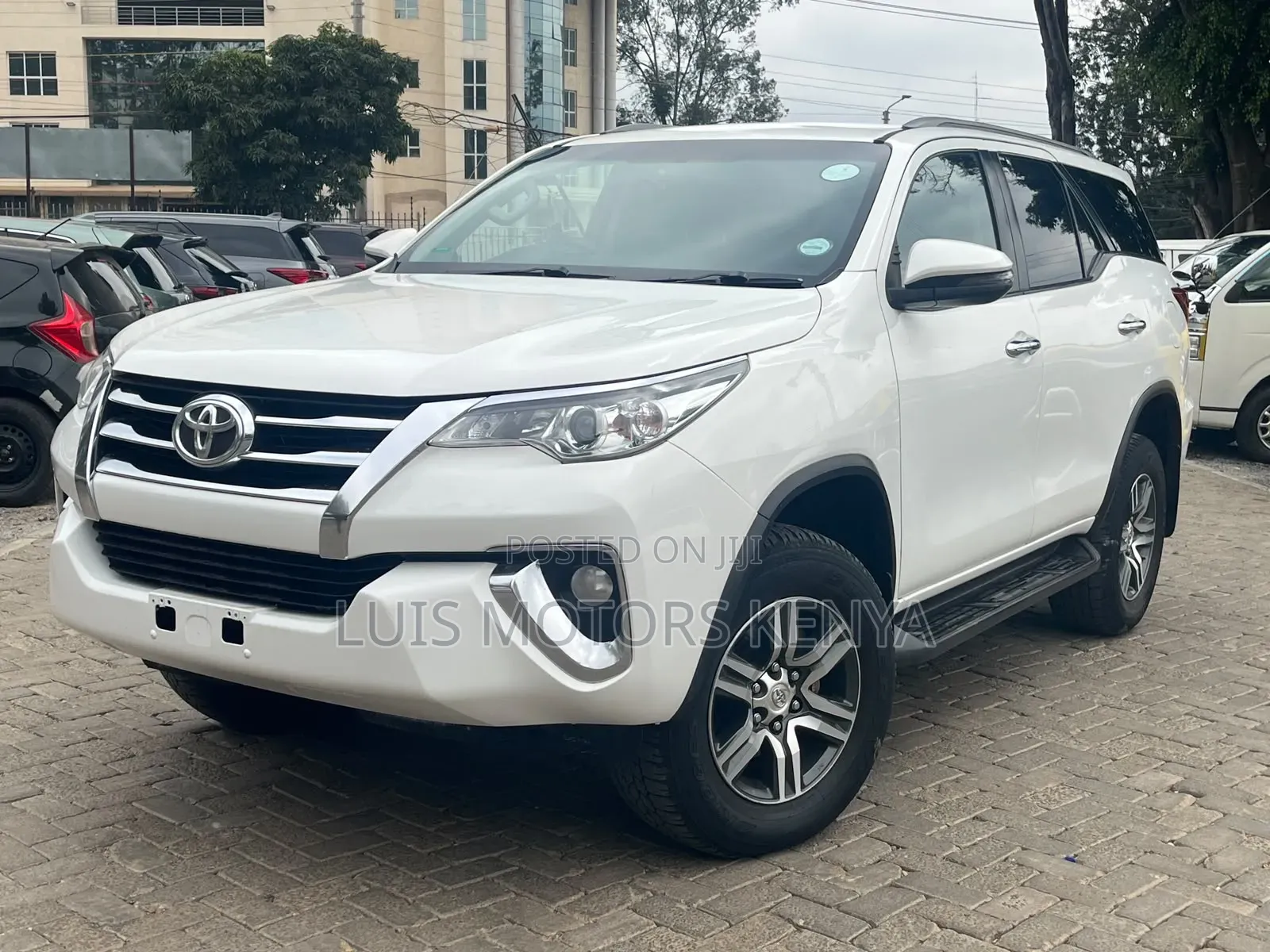Toyota Fortuner 2019 White