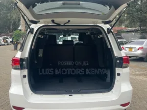 Toyota Fortuner 2019 White
