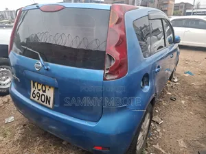 Nissan Note 2011 Blue
