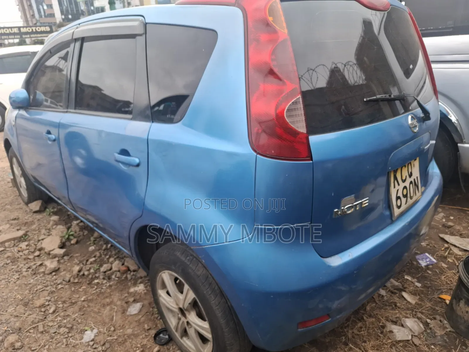 Nissan Note 2011 Blue