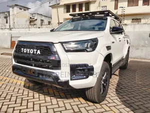 Toyota Hilux 2019 Pearl