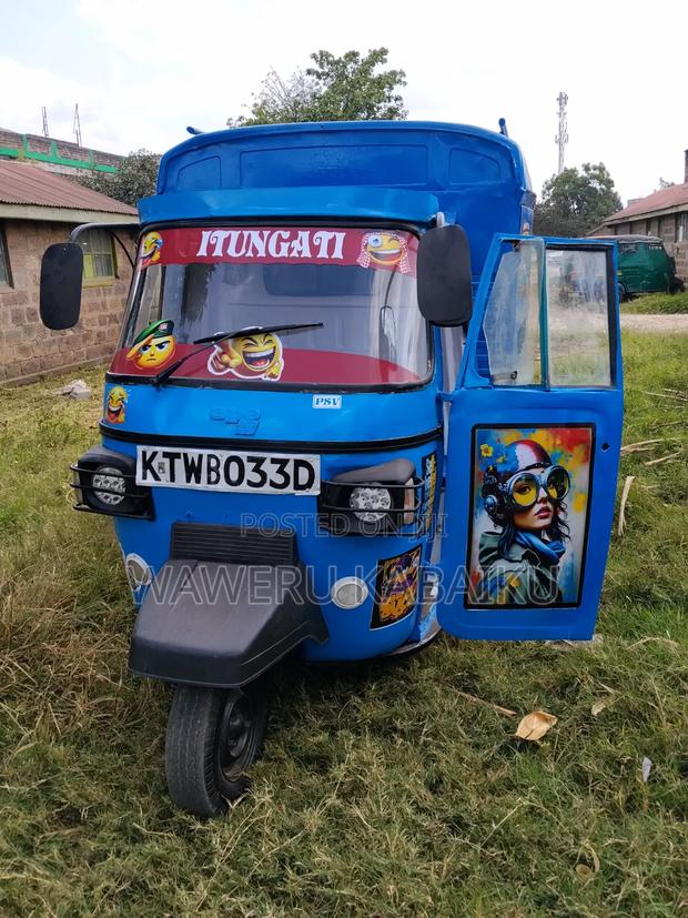Piaggio Scooter 2022 Blue - thumbnail 7