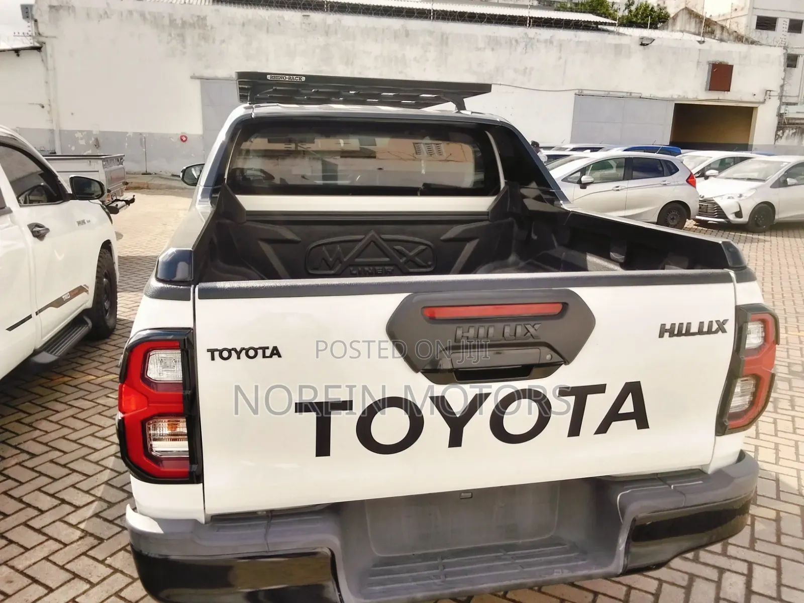 Toyota Hilux 2019 Pearl