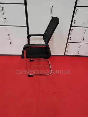 Black Ergonomic Boardroom/ Visitor's Chair