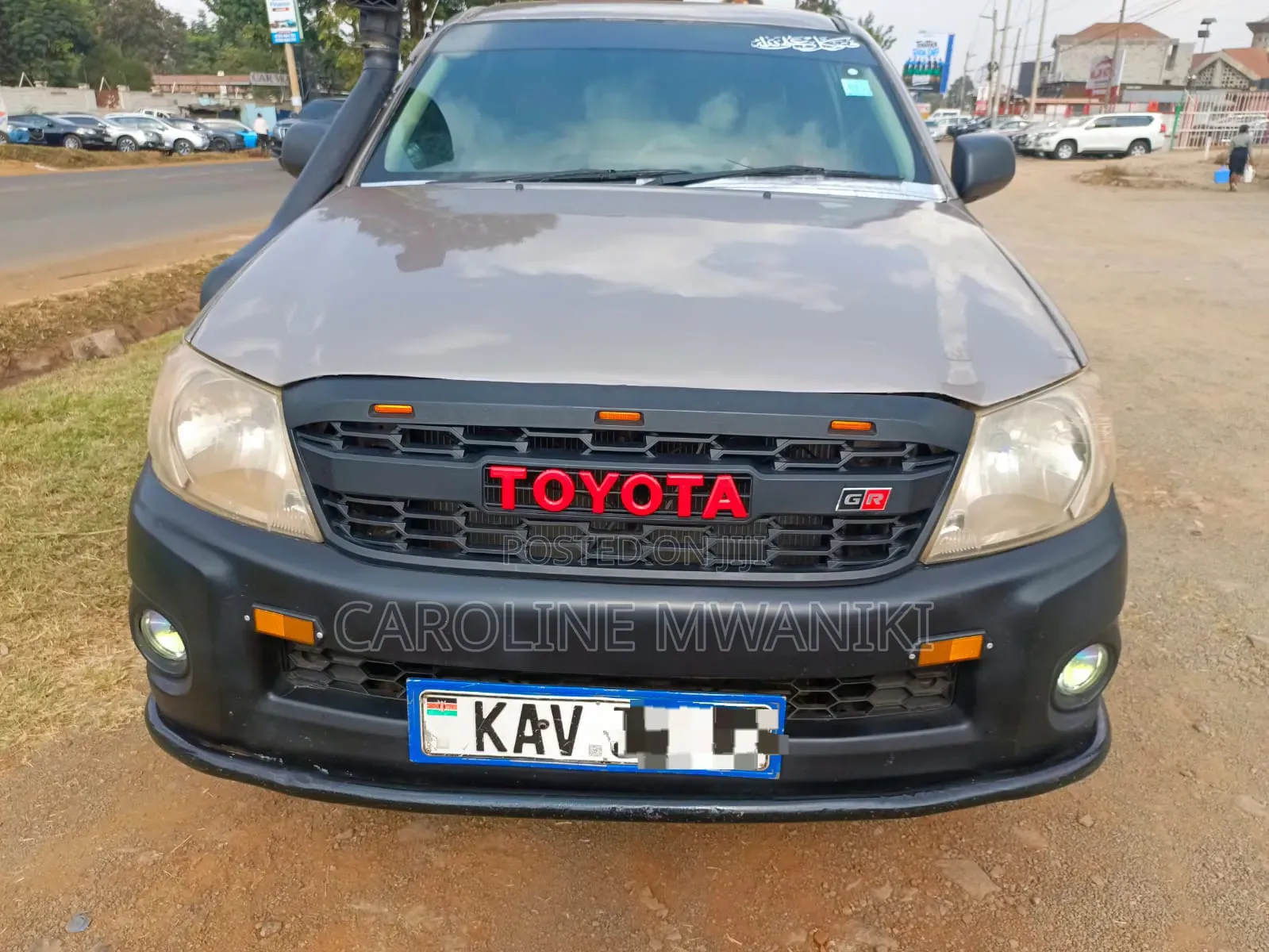 Toyota Hilux 2006 Brown