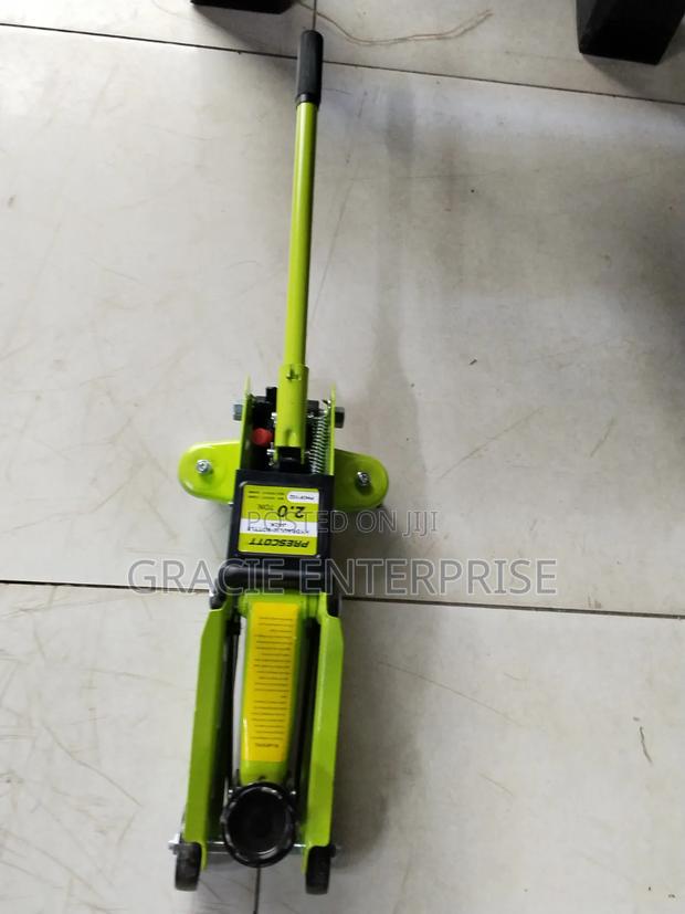 Hydraulic Trolley Jack / Floor Jack - thumbnail 2