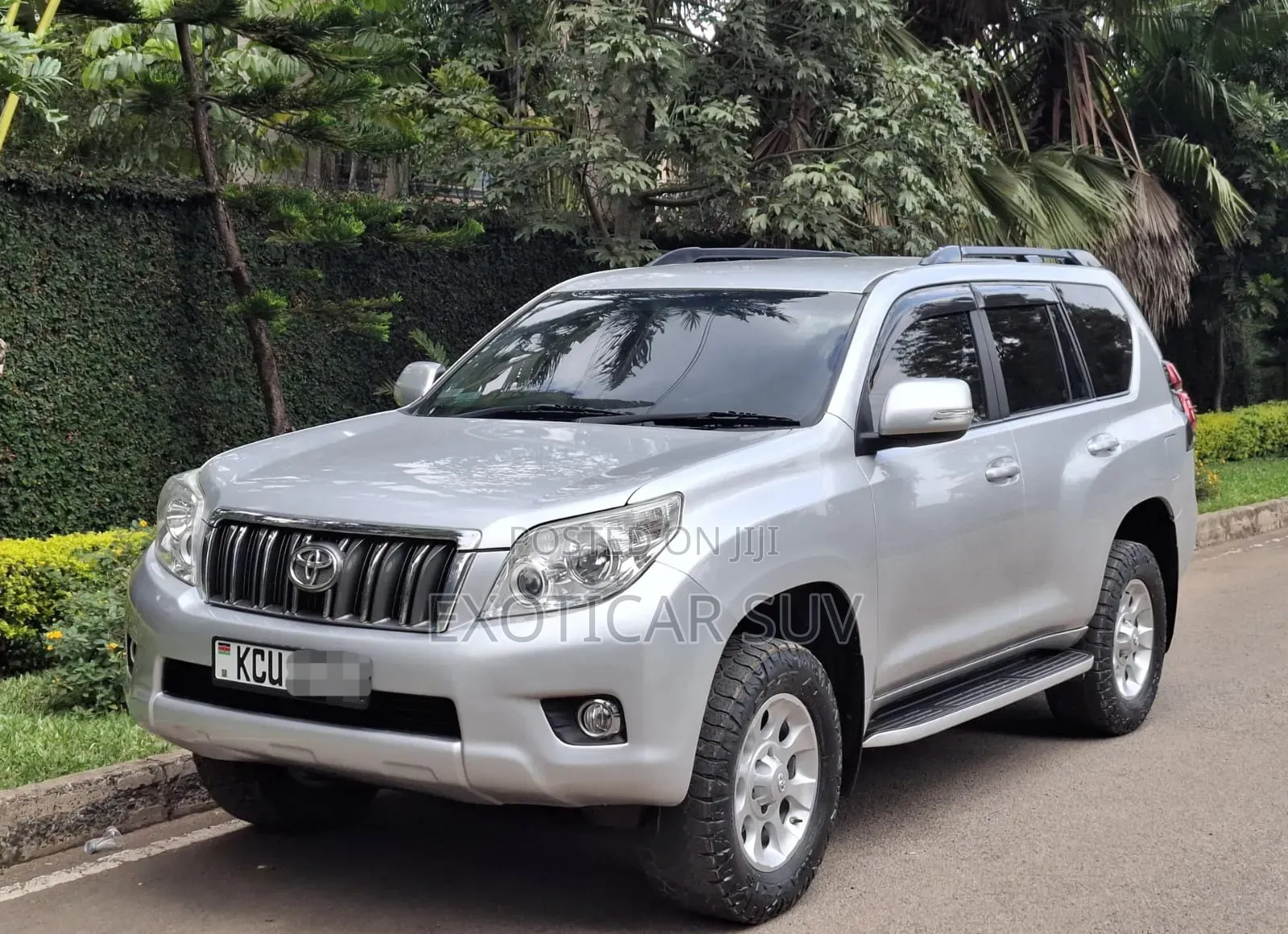 Toyota Land Cruiser Prado 2012 Silver