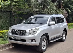 Toyota Land Cruiser Prado 2012 Silver