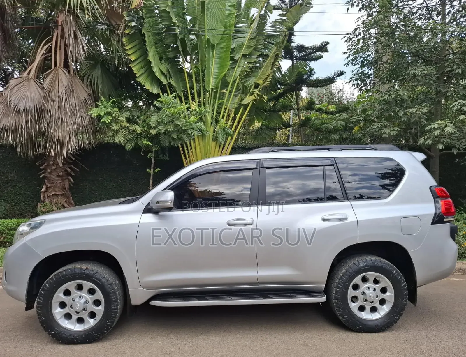 Toyota Land Cruiser Prado 2012 Silver