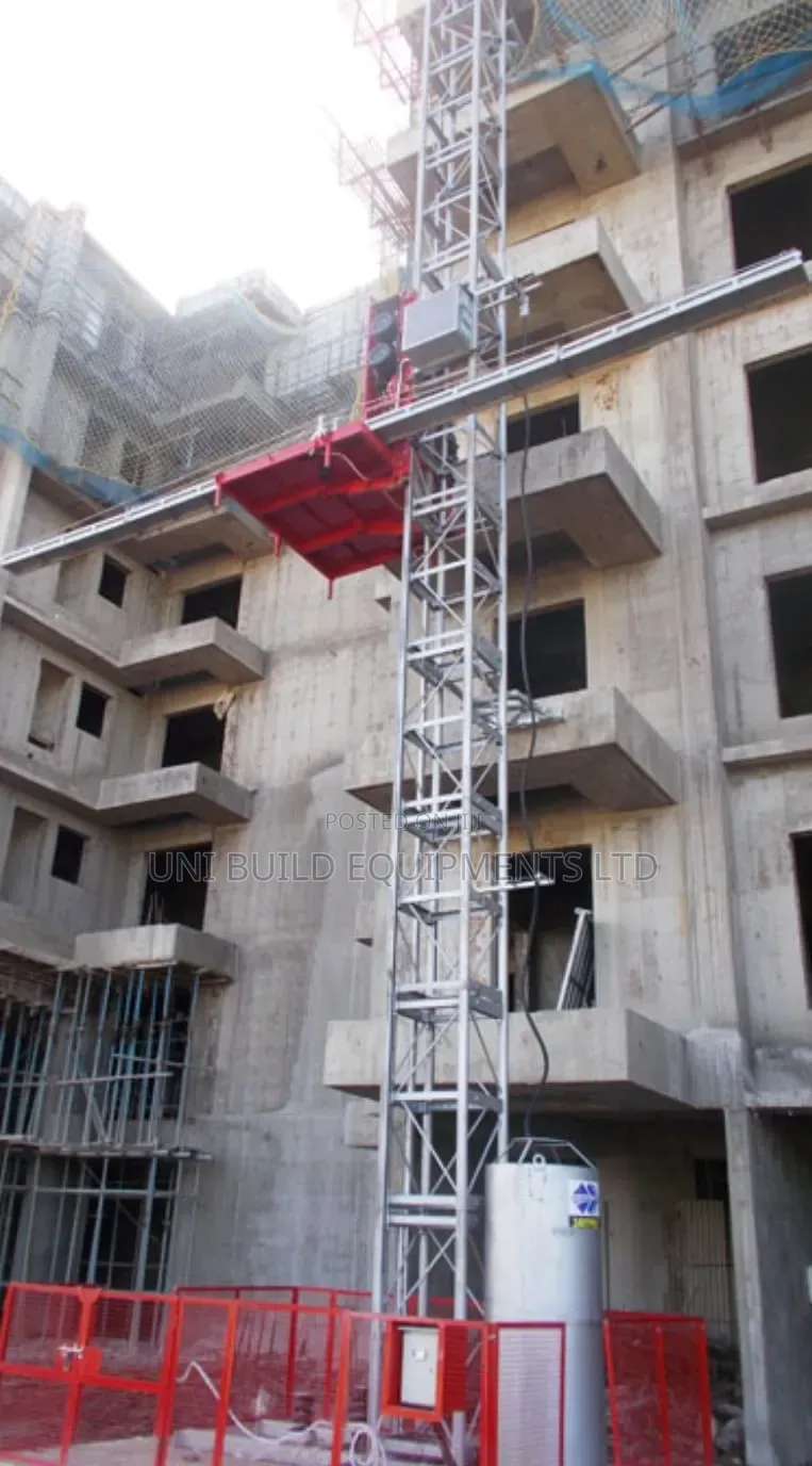 Construction Hoist India 16HP Engine(with 30mtrs Mast)