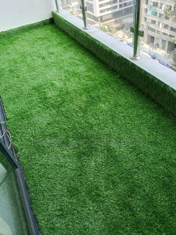 Lush Green 30mm Grass Carpet - thumbnail 2