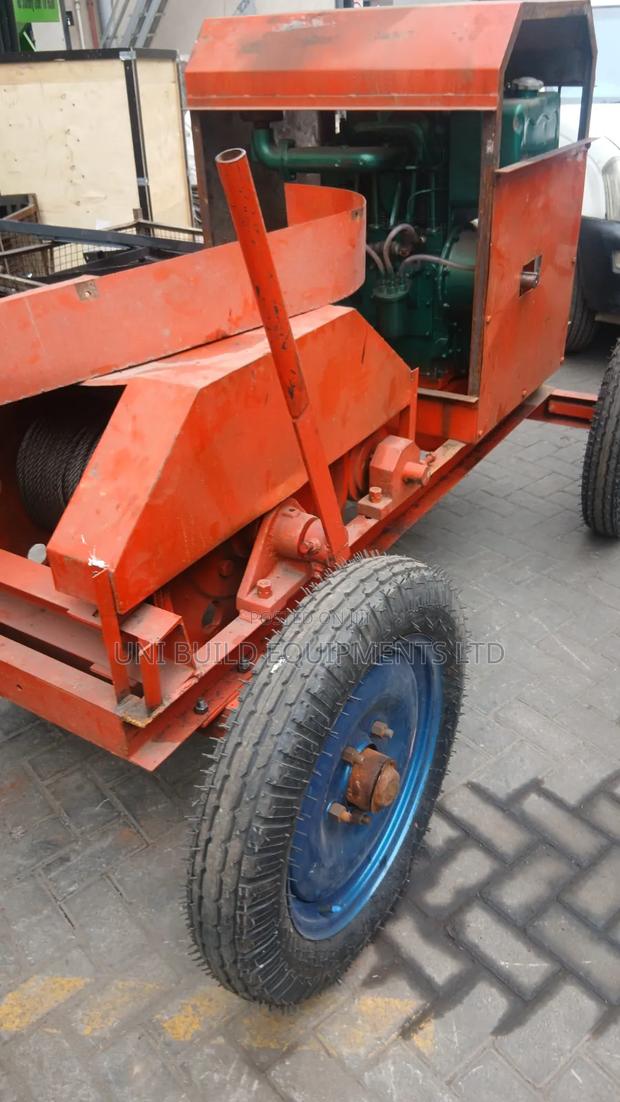 Construction Hoist India 16HP Engine(with 30mtrs Mast) - thumbnail 2
