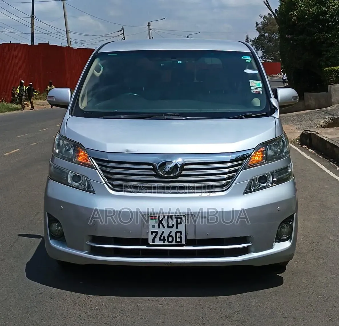 Toyota Vellfire 2010 Silver