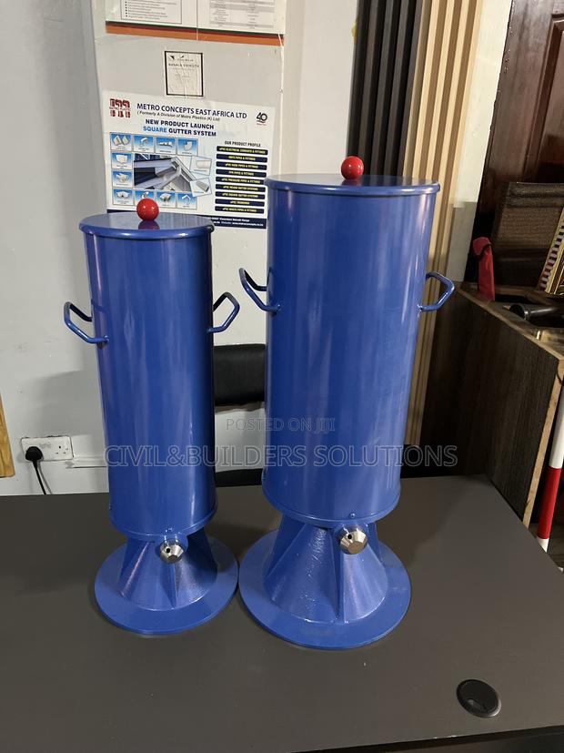Sand Pouring Apparatus