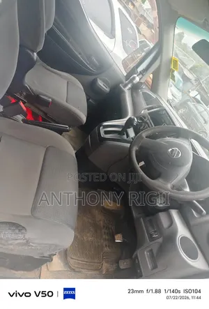 Nissan NV200 2010 White