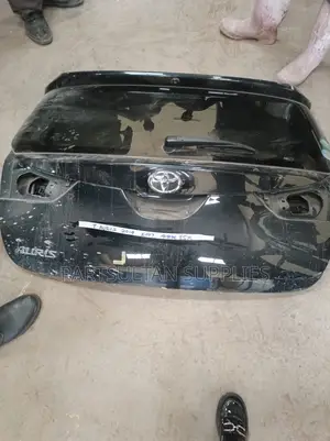 Boot Toyota Auris 2014