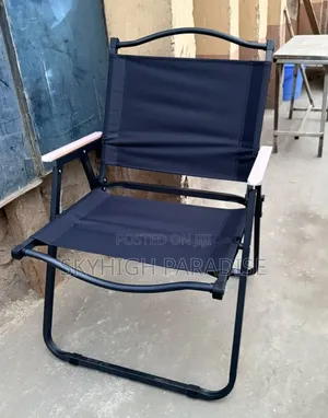 *Portable Black Foldable Camping Chair