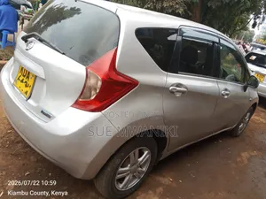 Nissan Note 2012 Silver