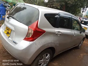 Nissan Note 2012 Silver