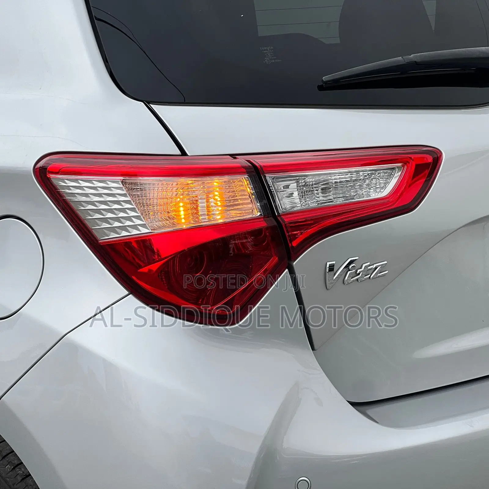 Toyota Vitz 1.3 FWD 5dr 2019 Silver