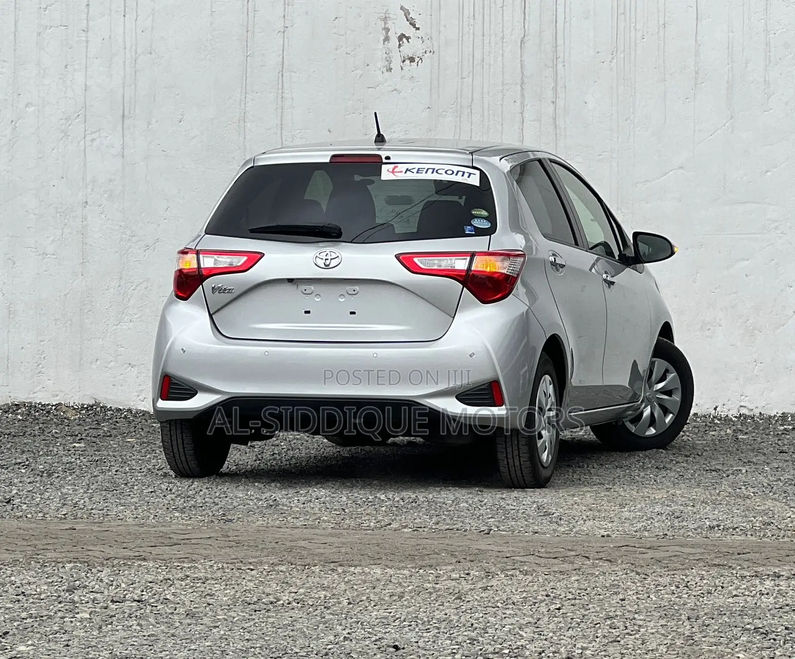 Toyota Vitz 1.3 FWD 5dr 2019 Silver