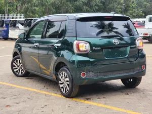 Toyota Passo 2018 Green