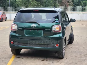 Toyota Passo 2018 Green