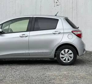 Toyota Vitz 1.3 FWD 5dr 2019 Silver
