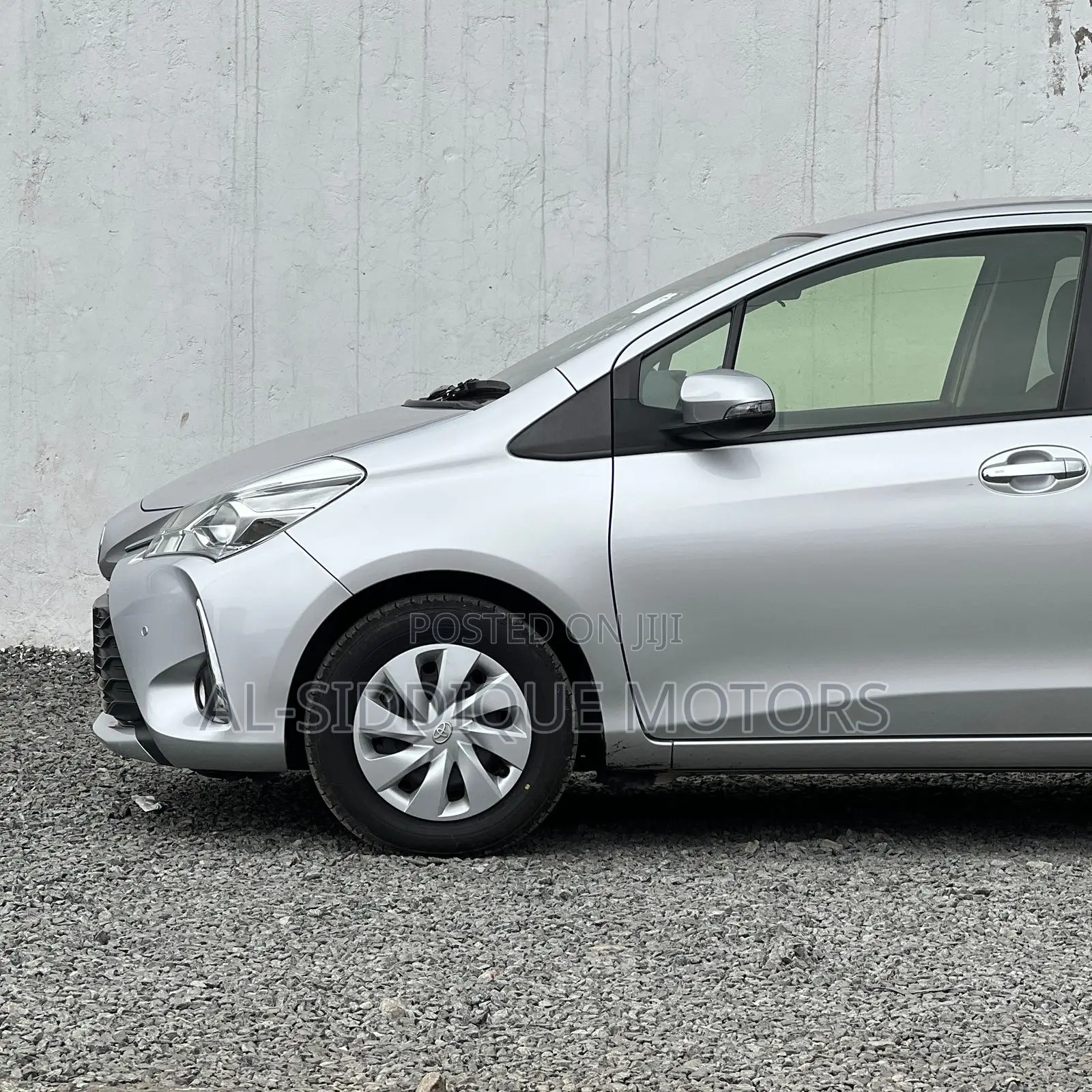 Toyota Vitz 1.3 FWD 5dr 2019 Silver