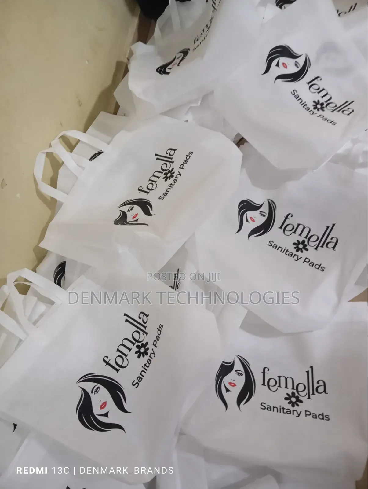 Packing Bags Branding.