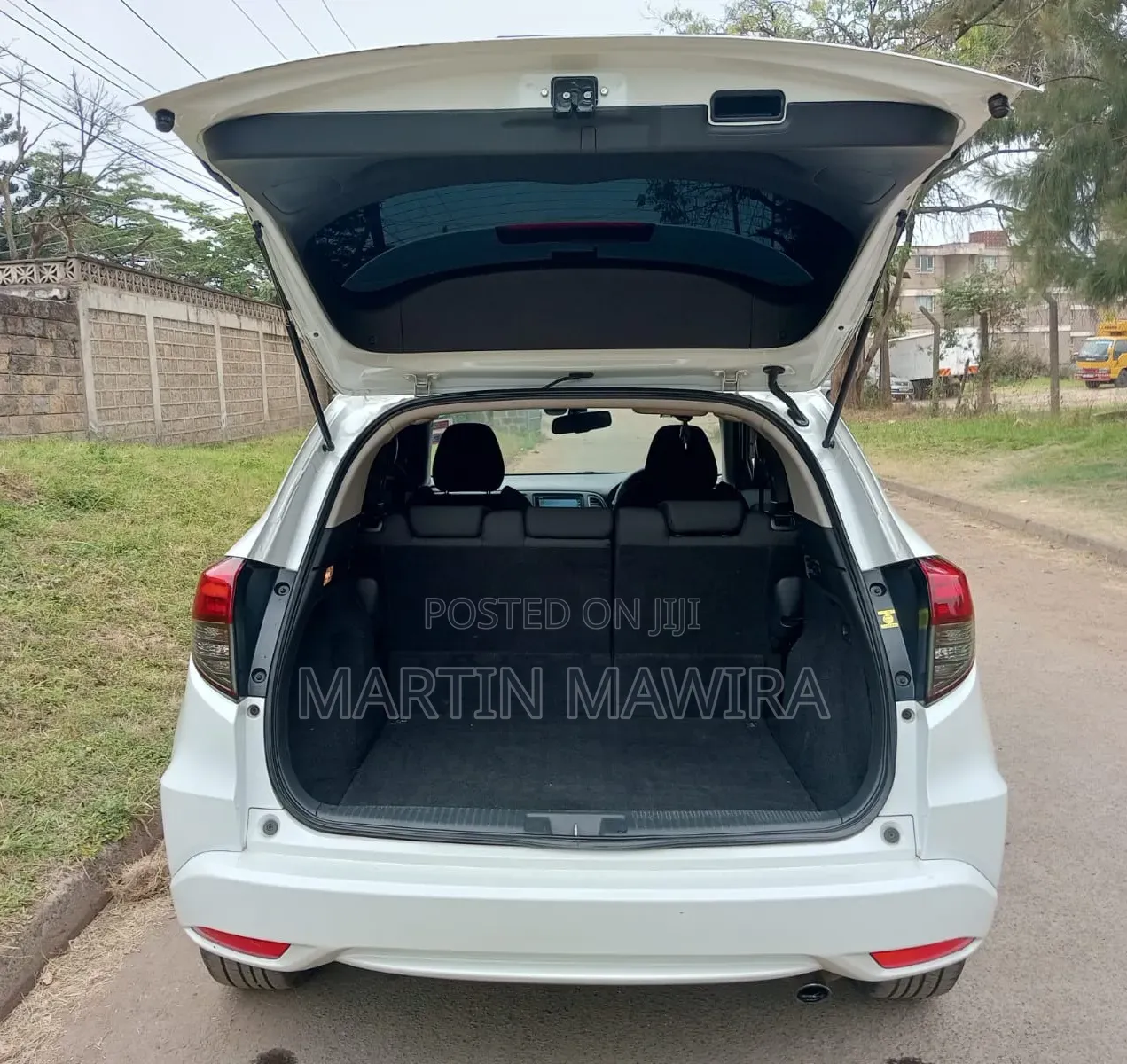 Honda Vezel 2018 White