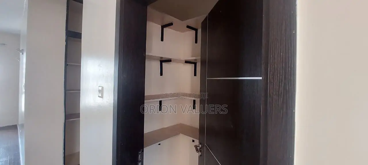 3bdrm Apartment in Thindigua for sale