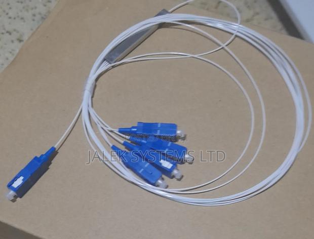 1×4 Splitter With Connectors