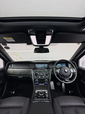 Rolls-Royce Cullinan Base 2019 White