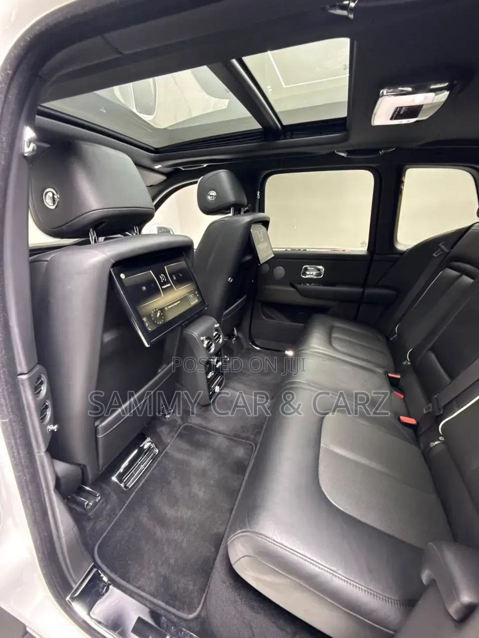 Rolls-Royce Cullinan Base 2019 White