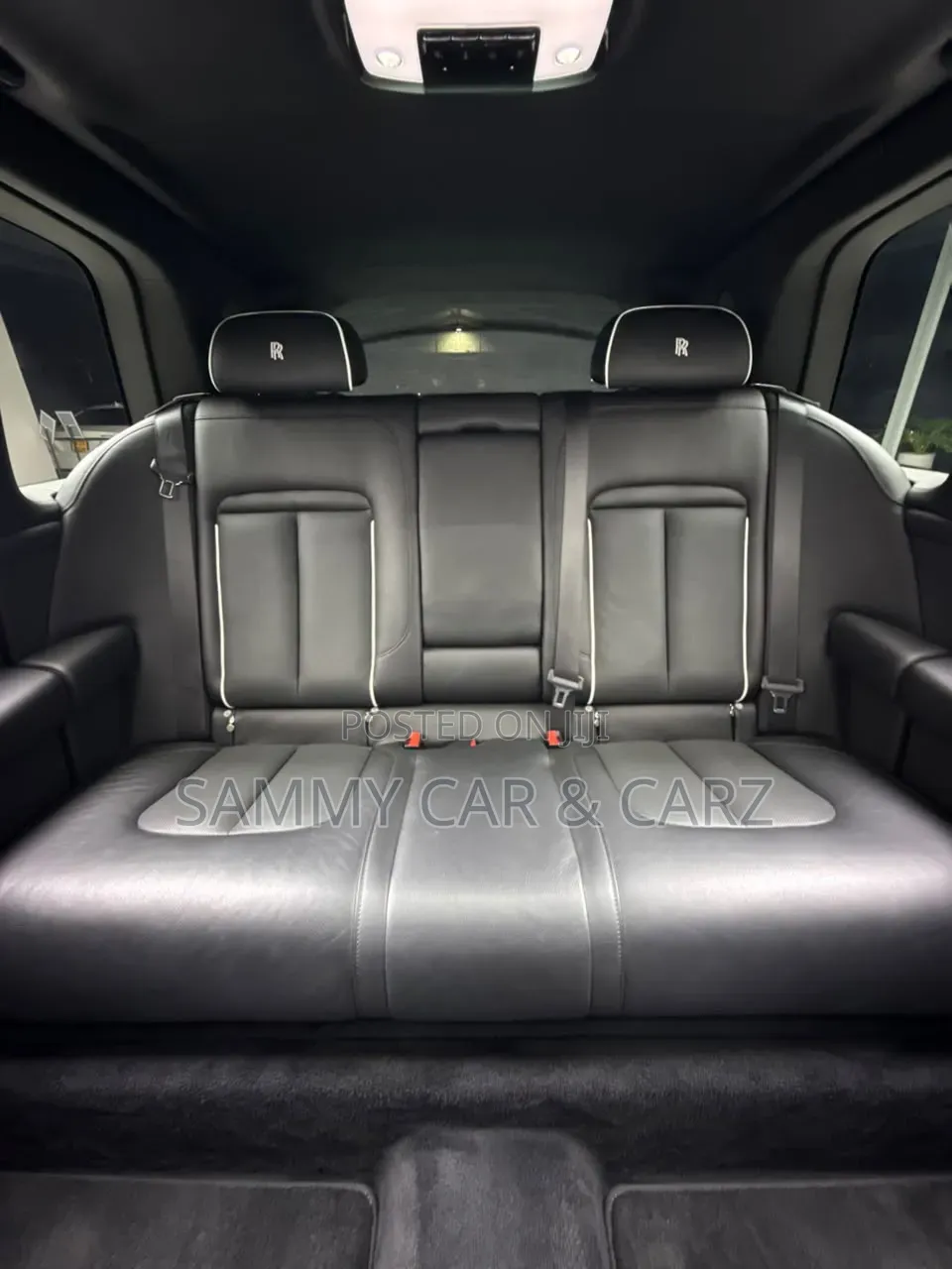 Rolls-Royce Cullinan Base 2019 White