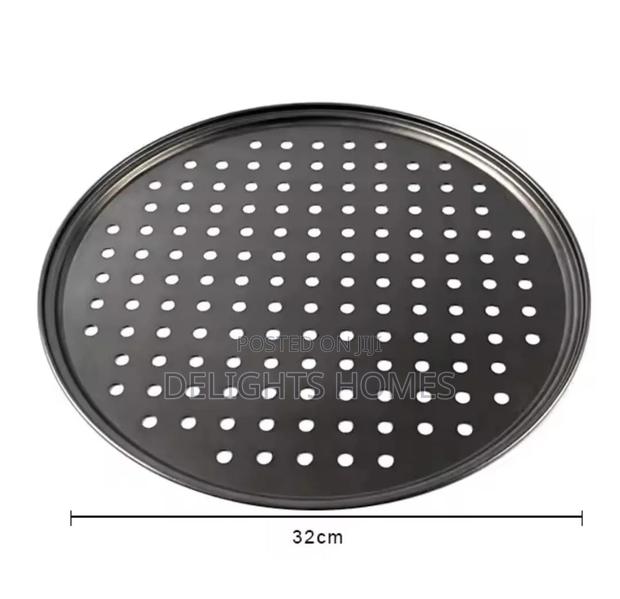 Non Stick Perforated PIZZA PAN_alp - thumbnail 3