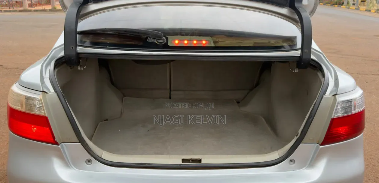 Toyota Premio 2009 Silver