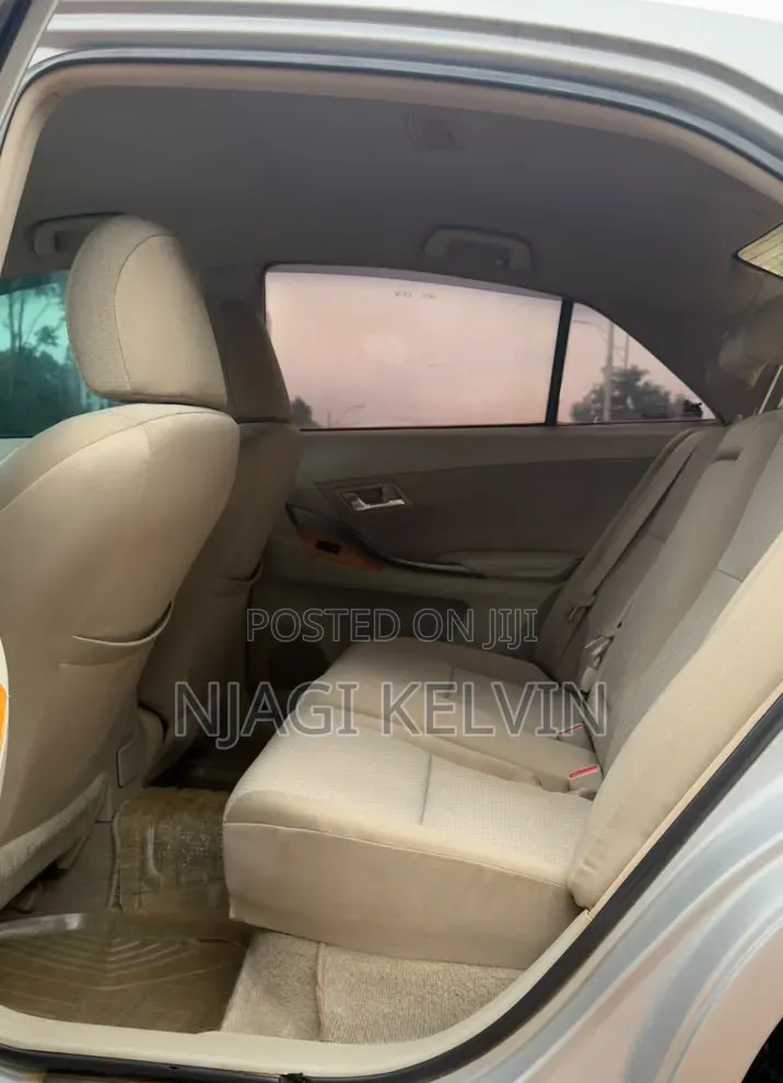 Toyota Premio 2009 Silver