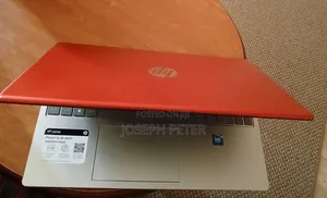 New Laptop HP 15-fd0290ns 8GB Intel Core i5 SSD 128GB