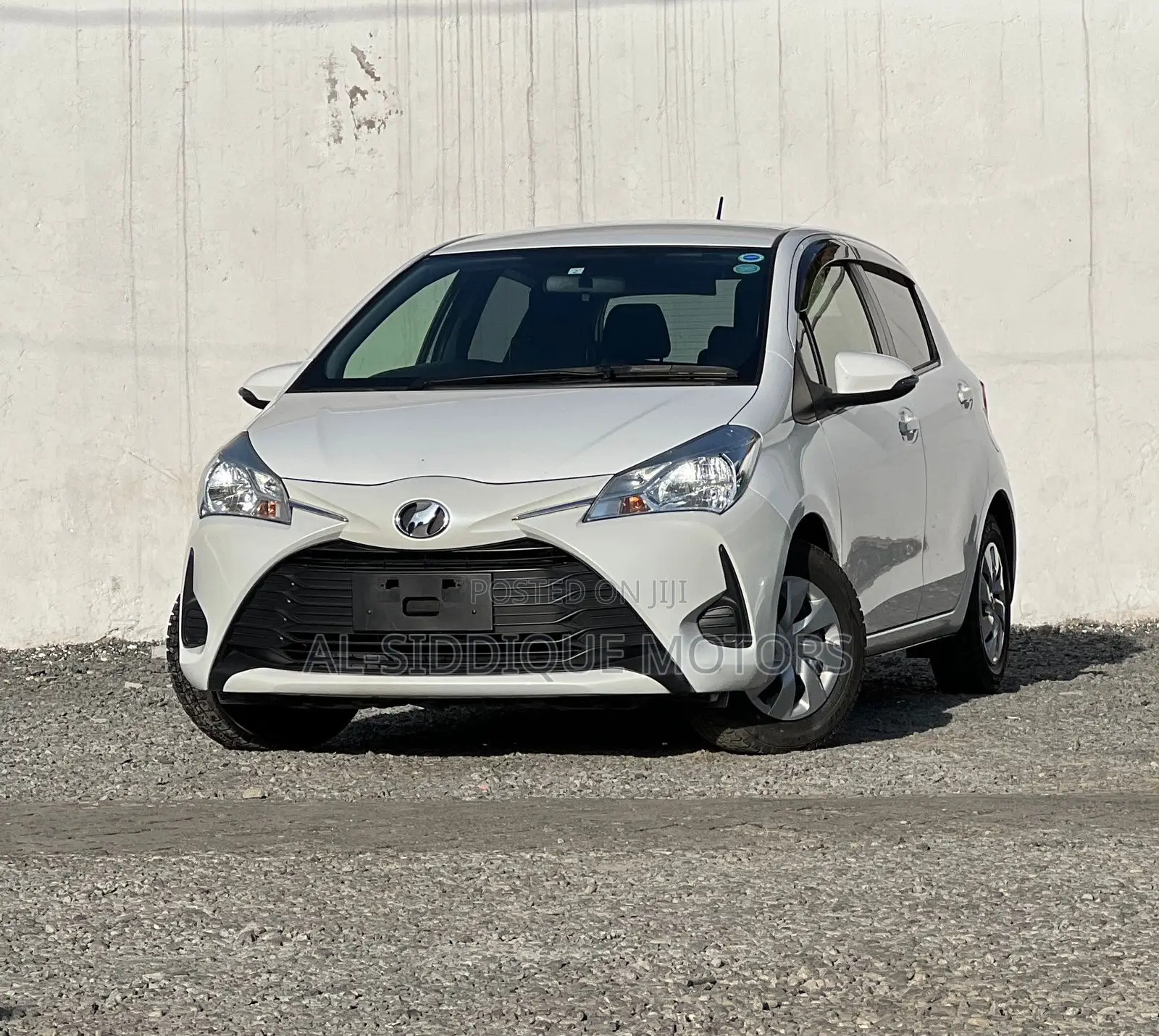 Toyota Vitz 1.3 FWD 5dr 2019 Pearl